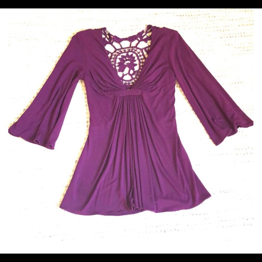 Sky top, purple, detail at back, flowy 3/4 sleeves